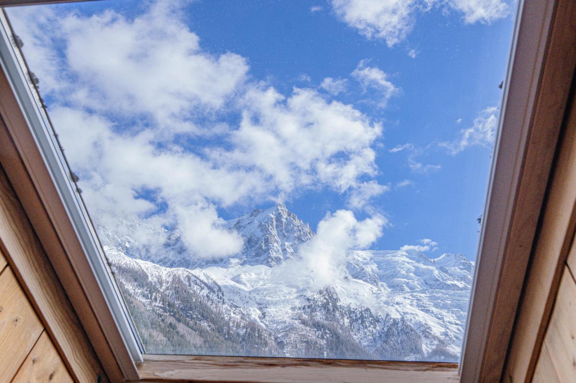 Apartment Capucin - A 3 Bedroom Chamonix Mountain Loft Exterior foto