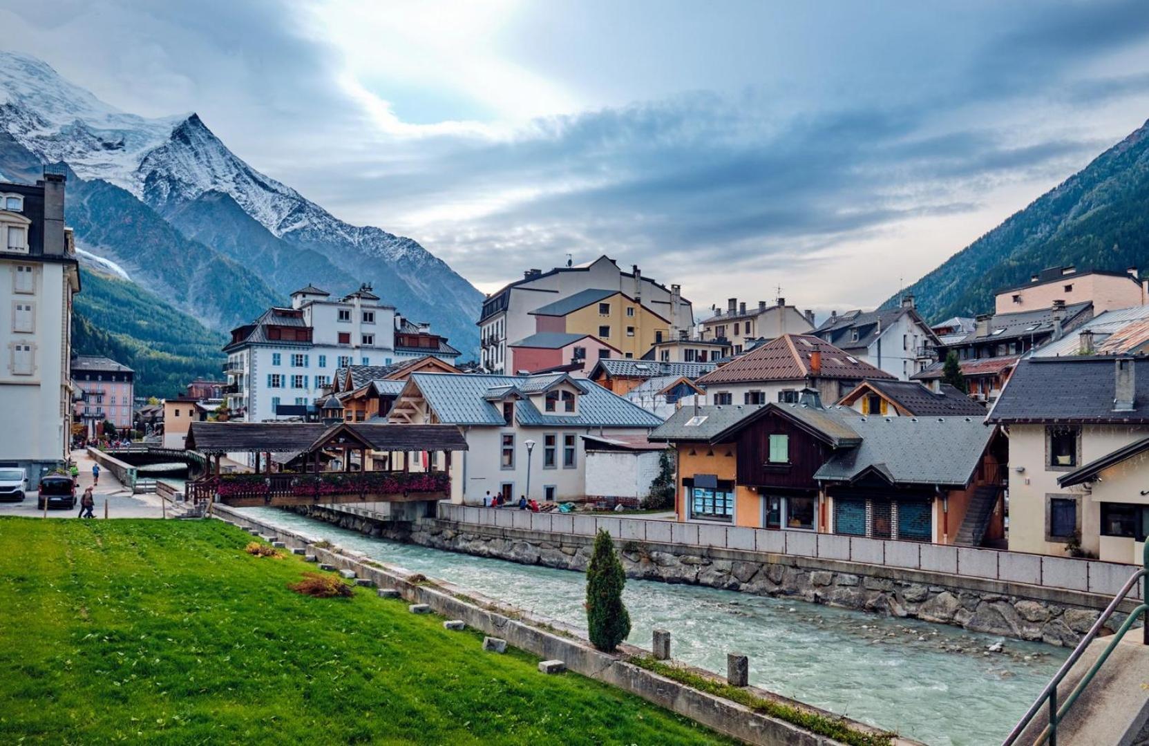 Apartment Capucin - A 3 Bedroom Chamonix Mountain Loft Exterior foto