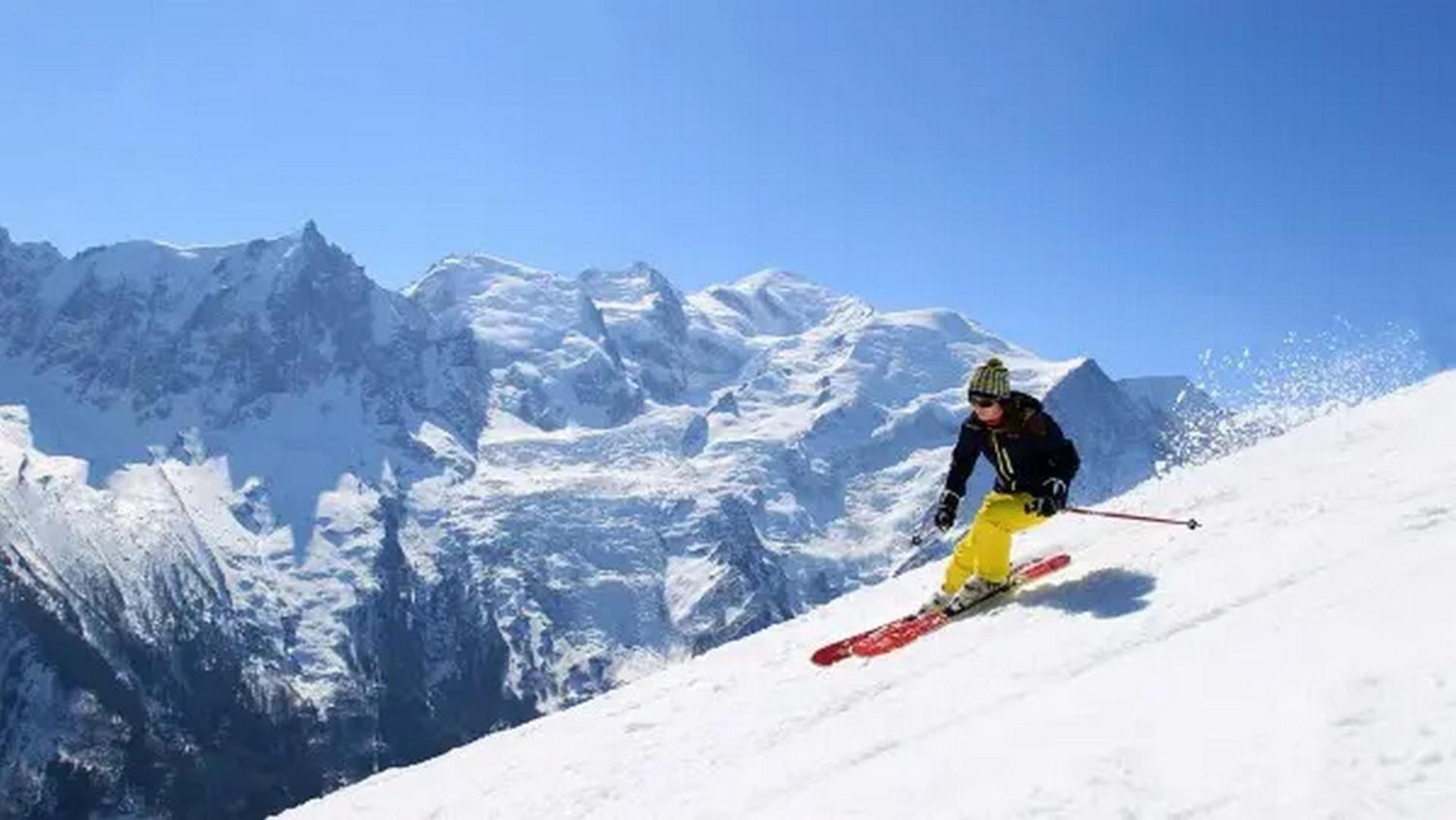 Apartment Capucin - A 3 Bedroom Chamonix Mountain Loft Exterior foto