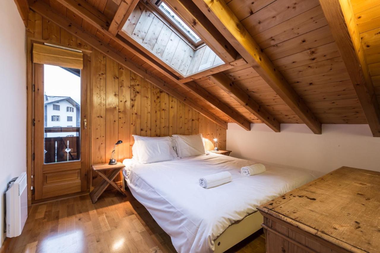 Apartment Capucin - A 3 Bedroom Chamonix Mountain Loft Exterior foto