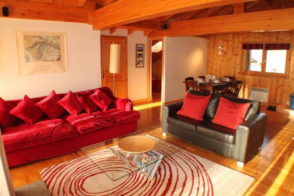 Apartment Capucin - A 3 Bedroom Chamonix Mountain Loft Exterior foto