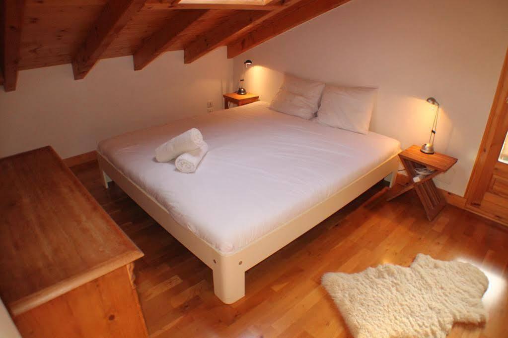 Apartment Capucin - A 3 Bedroom Chamonix Mountain Loft Exterior foto