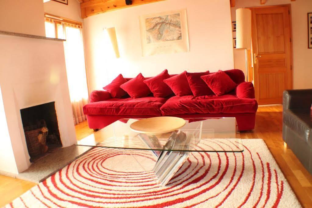 Apartment Capucin - A 3 Bedroom Chamonix Mountain Loft Exterior foto