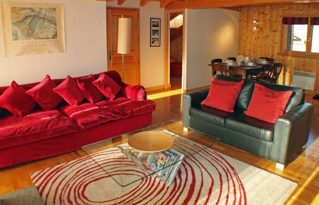 Apartment Capucin - A 3 Bedroom Chamonix Mountain Loft Exterior foto